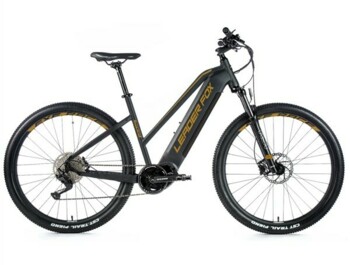 Women's mountain e-bikes. Awalon model with a powerful Bafang M420 engine, integrated 720 Wh battery, lightweight aluminum frame, sprung fork, disc brakes and fast 29" wheels.
