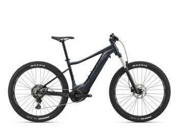 Fathom E + 2 Pro mountain e-bike with a powerful Yamaha SyncDrive Pro center motor and a 625Wh battery perfectly placed in the frame - located at the bottom. At first glance, you can hardly tell that it is an e-bike. 
