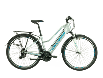 Women's trekking e-bike with Bafang rear hub motor, fully integrated powerful 630 Wh battery and reduced geometry for comfortable entry and dismount. Built on 28" wheels. With a range of 140 km. Designed for trips of all kinds.
