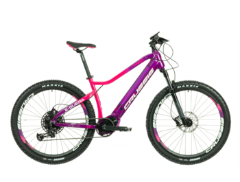 Women's mountain e-bike with Bafang M500 mid-motor, fully integrated Panasonic 630 Wh battery, 27.5" wheels and Shimano brakes. The modern geometry adapted for ladies ensures maximum comfort and great stability when riding even on more challenging terrain.

