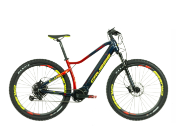 Men's mountain e-bike with Bafang M500 mid-motor, powerful 630 Wh battery fully integrated into the frame, SRAM Eagle SX derailleur, hydraulic disc brakes and a range of up to 150 km. Very practical and functional e-bike.
