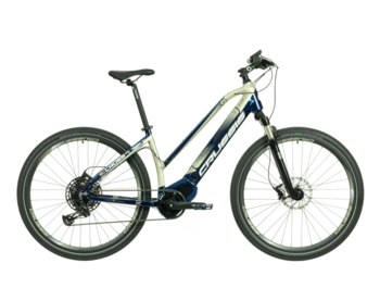 Women's electric cross bike with OLI central electric motor, powerful 630 Wh battery, clear LCD display and SRAM Eagle SX shifting. Practical and functional e-bike for trips of all kinds.
