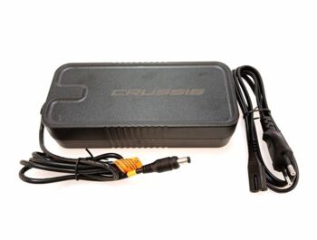 Charger for CRUSSIS batteries 720Wh and 900Wh.